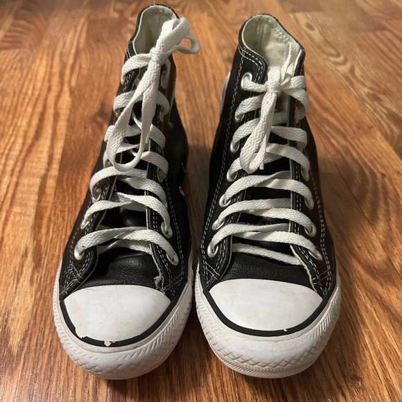 Leather Hi Top Converse - Picture 3 of 8